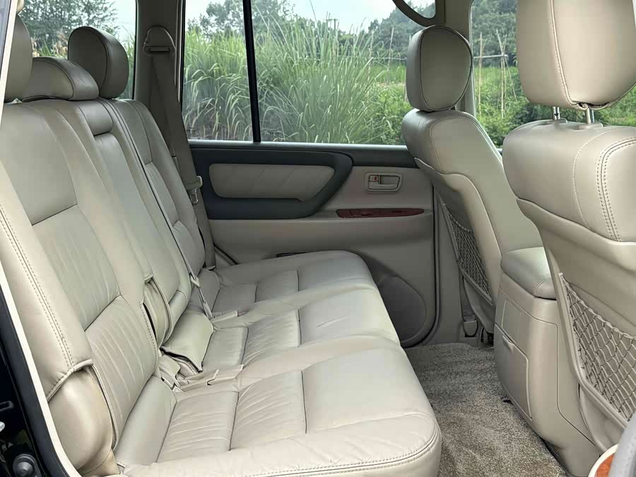 丰田 兰德酷路泽 2006 汽车图片 #26