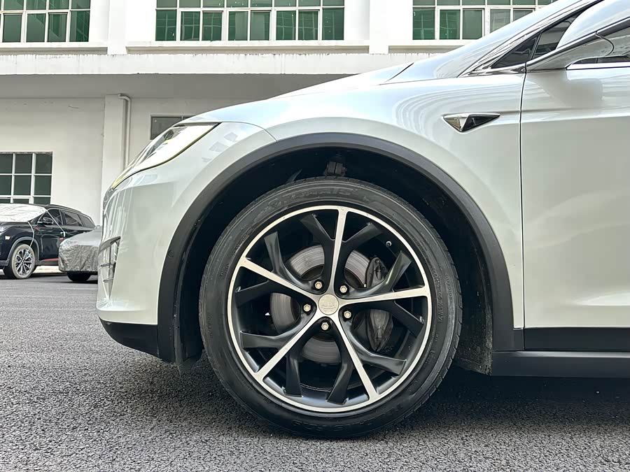 Tesla Model X 2017 #26 Tesla Model X 2017 car image #26