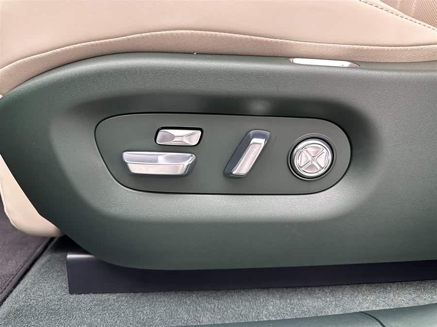 小米汽车 小米YU7 汽车图片 #26