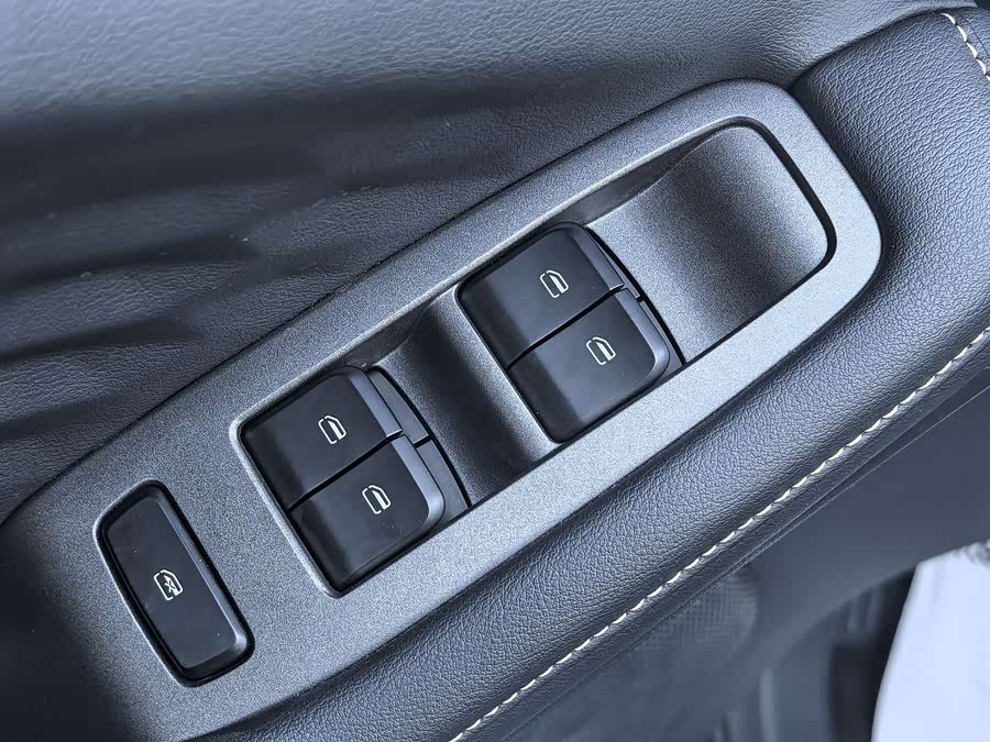 Wuling Xingyun 2023 #26 Wuling Xingyun 2023 car image #26