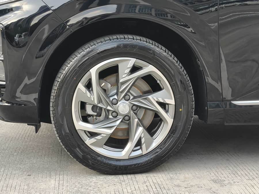 HongQi HS3 PHEV 2025 car image #26