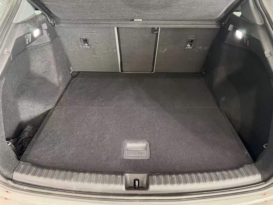 Audi Q4 e-tron 2024 immagine di auto #26