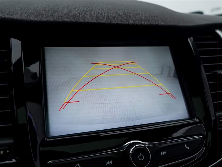 Chevrolet Tracker 2019 immagine di auto #26