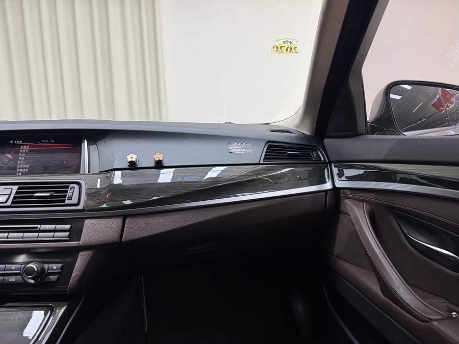 BMW 5 Series 2016 #26 BMW 5 Series 2016 car image #26