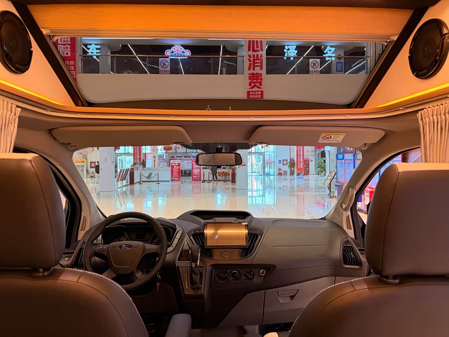 Ford Transit 2021 car image #26