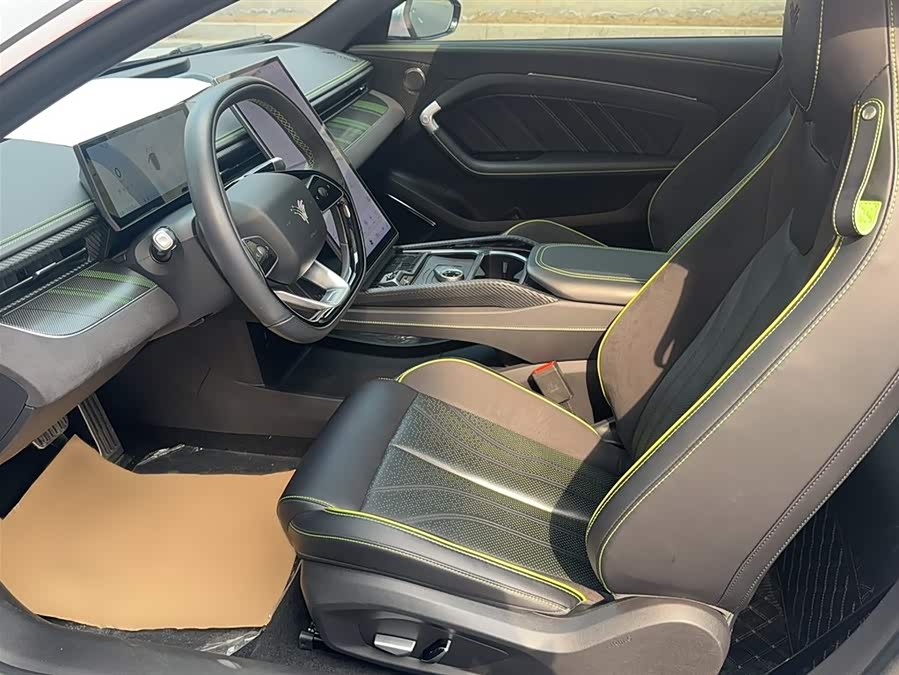 哪吒汽车 哪吒GT 2024 汽车图片 #26