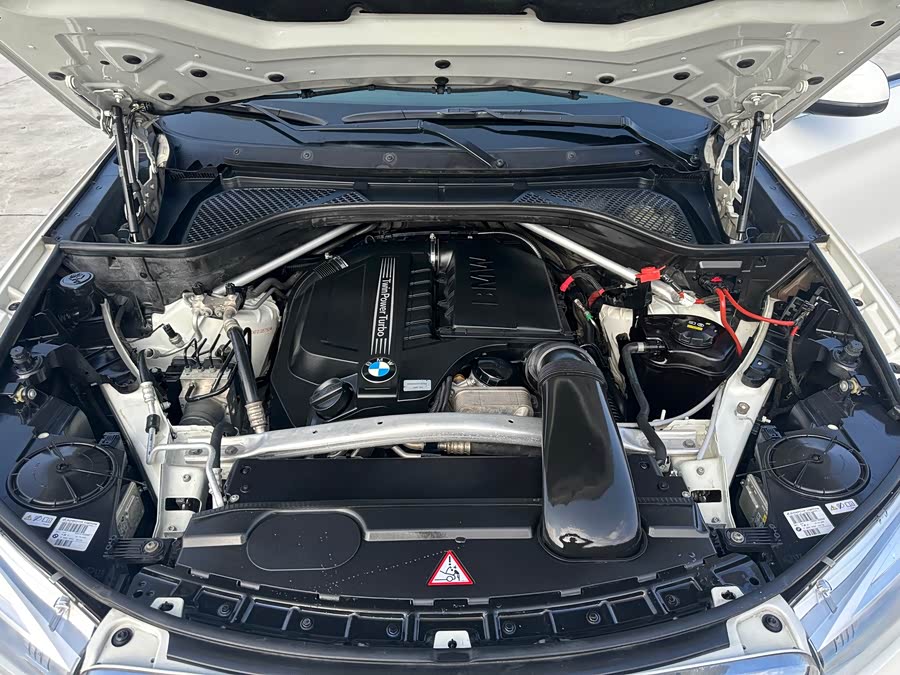 BMW X5 (Imported) 2015 #26 BMW X5 (Imported) 2015 car image #26