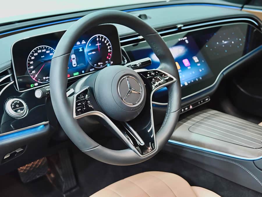 Mercedes-Benz E Class New Energy 2024 car image #26