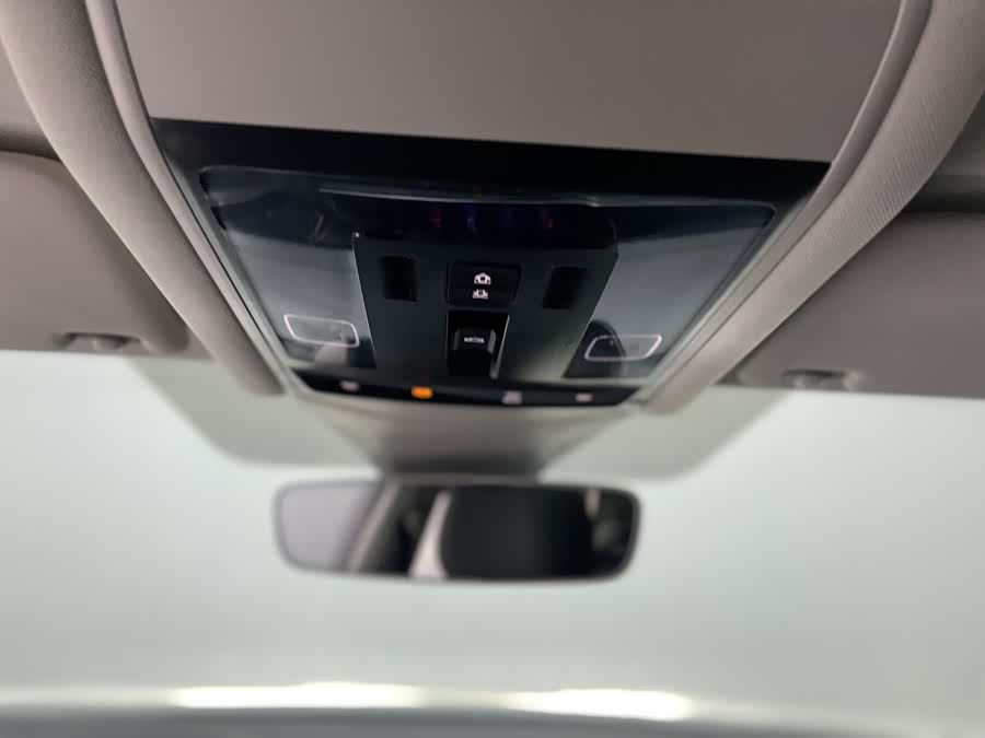 Volkswagen Passat 2022 car image #26