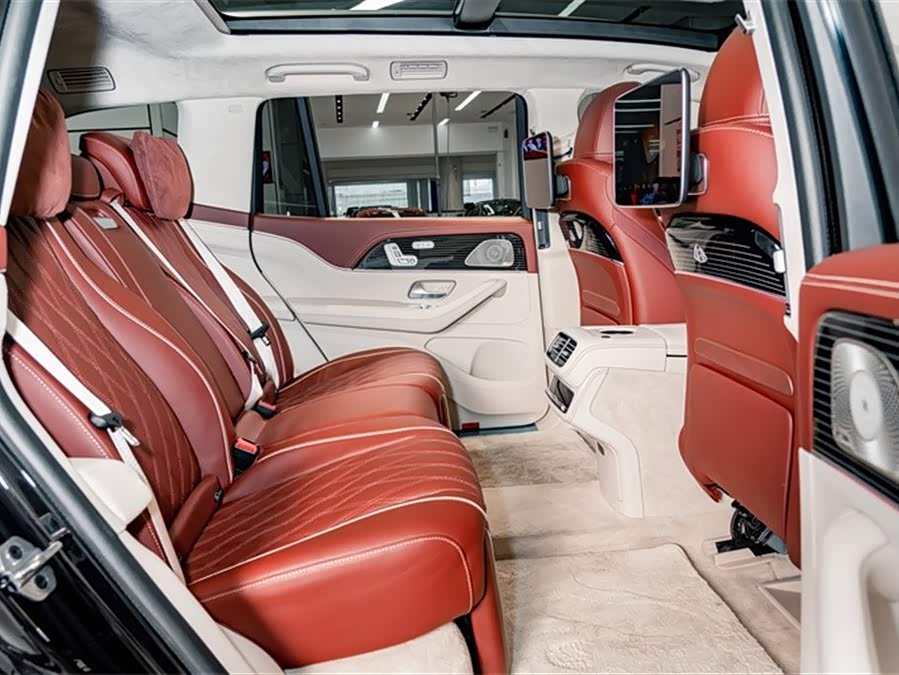 Mercedes-Benz Maybach GLS 2024 car image #26