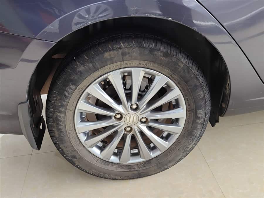 Suzuki Ciaz 2016 immagine di auto #26