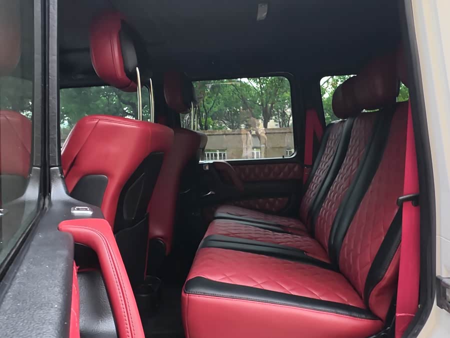 Mercedes-Benz G Class 2017 immagine di auto #26