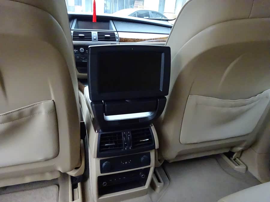 BMW X5 (Imported) 2011 imagen de coche #26