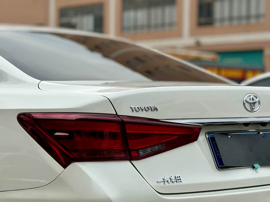 丰田 皇冠 2017 汽车图片 #26