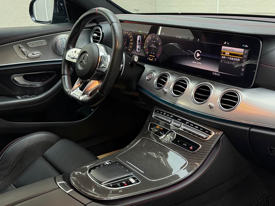 Mercedes-Benz E AMG 2019 immagine di auto #26