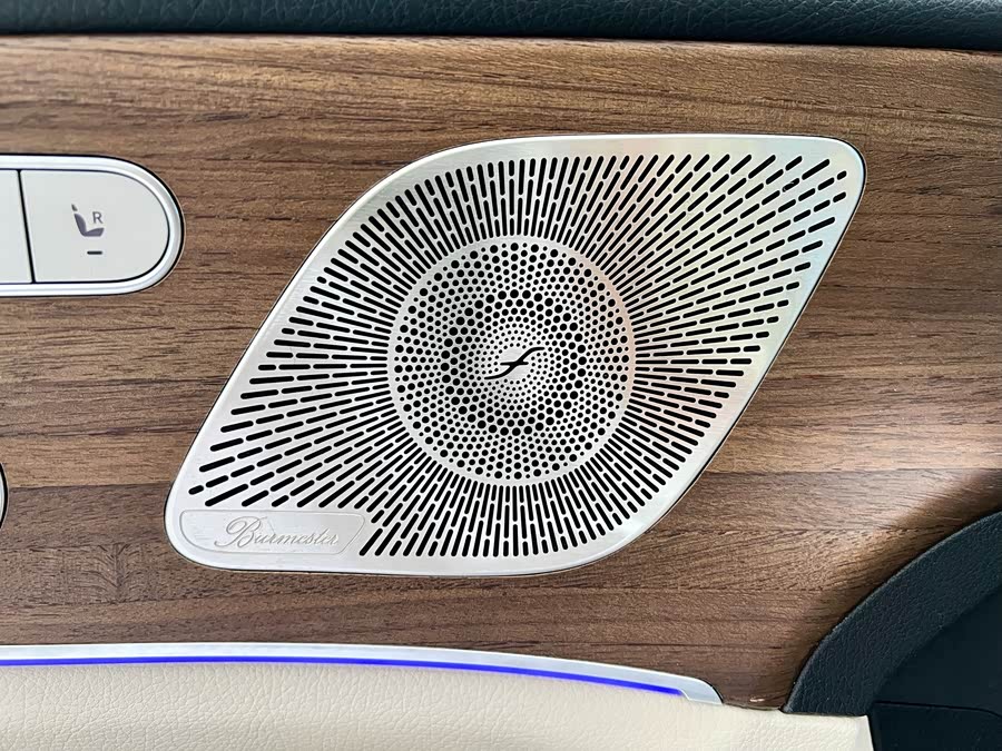 Mercedes-Benz GLS Class 2023 #26 Mercedes-Benz GLS Class 2023 car image #26