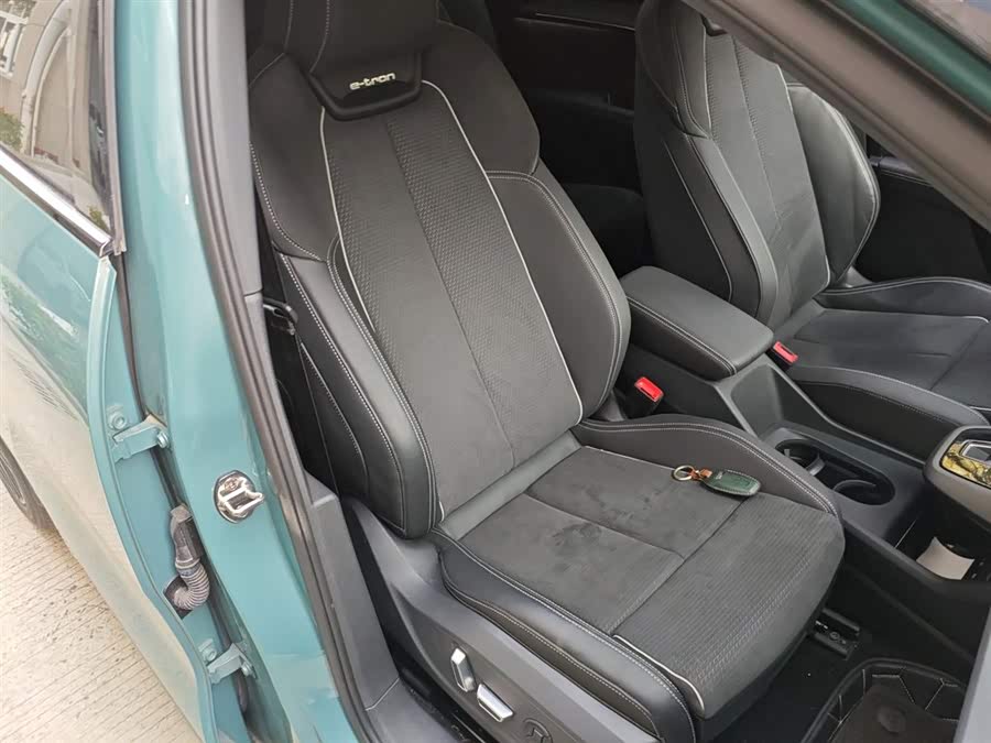 Audi Q5 e-tron 2023 #26 Audi Q5 e-tron 2023 immagine di auto #26