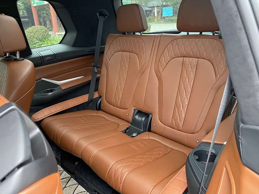 BMW X7 2021 #26 BMW X7 2021 car image #26