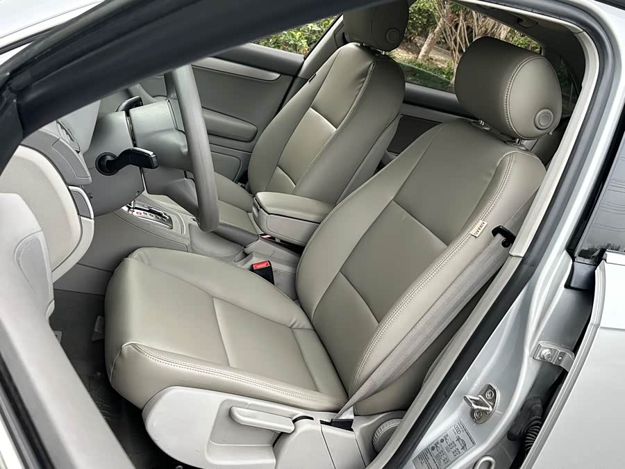 Audi A4 2007 car image #26