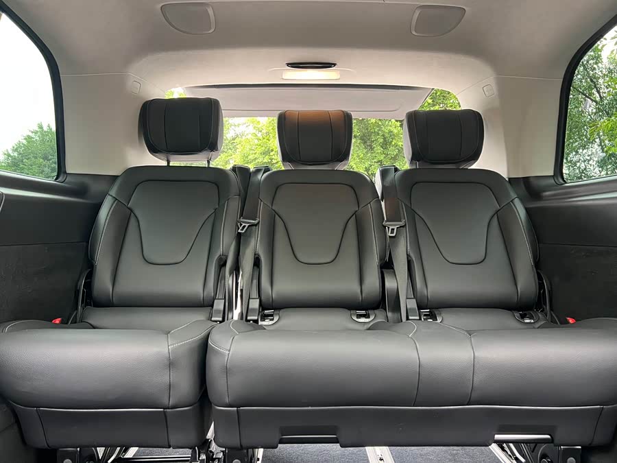 Mercedes-Benz V Class 2022 #26 Mercedes-Benz V Class 2022 car image #26