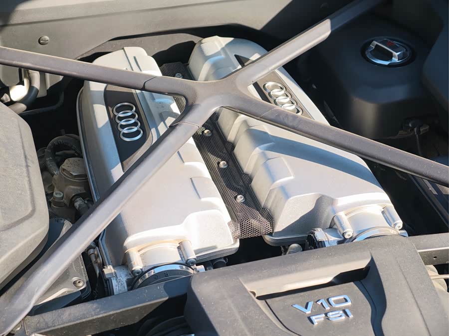 Audi R8 2017 immagine di auto #26