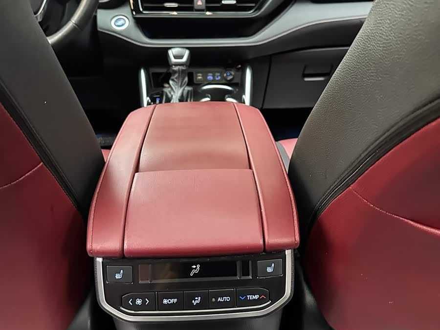 Toyota Crown Kluger 2022 car image #26