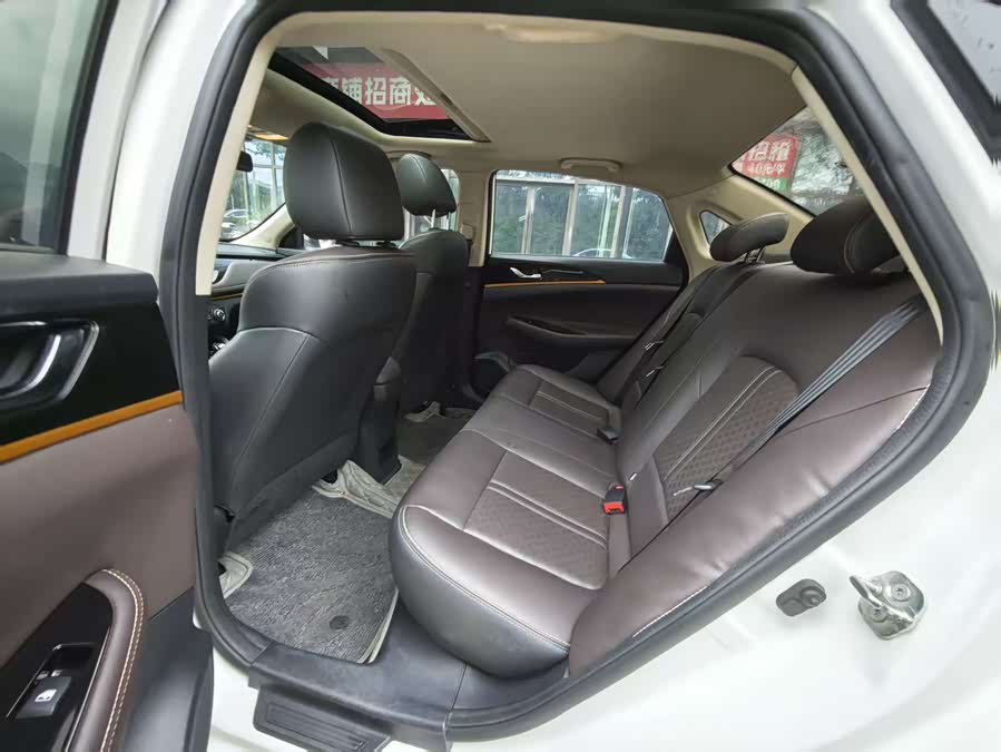 Changan Eado DT 2019 car image #26