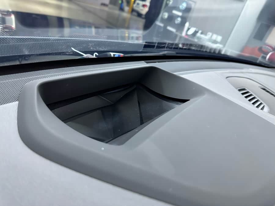 BMW 6 Series 2024 imagem de carro #26