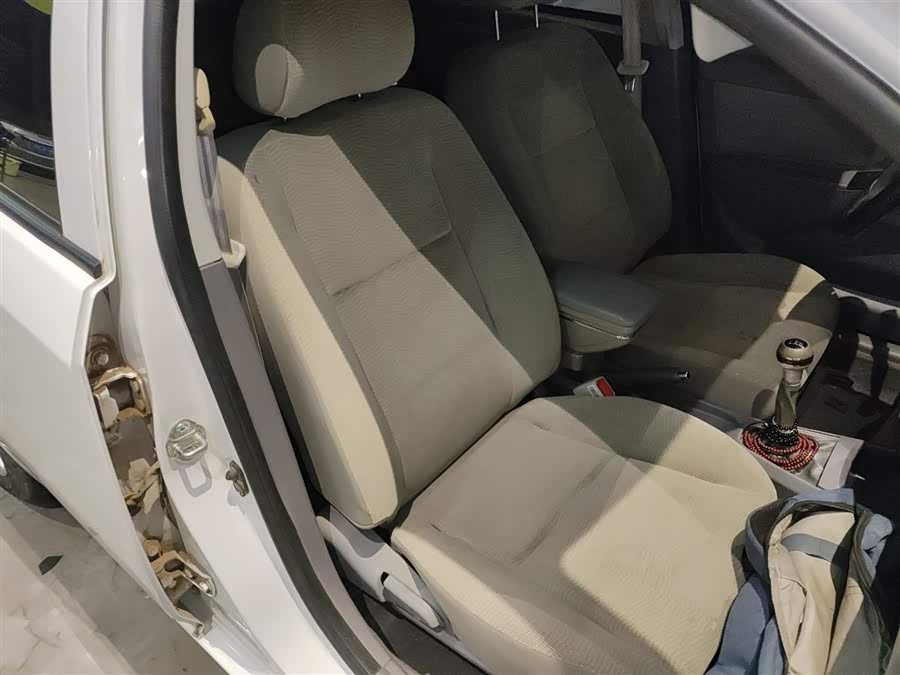 GEELY KingKong 2015 car image #26