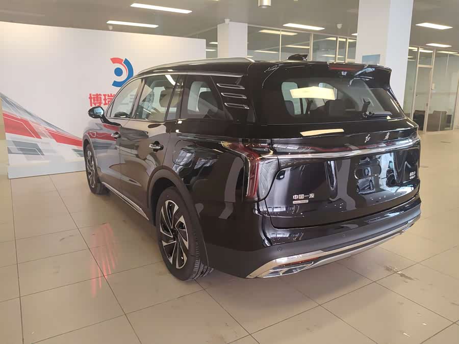 HongQi HS7 PHEV 2024 #26 HongQi HS7 PHEV 2024 car image #26