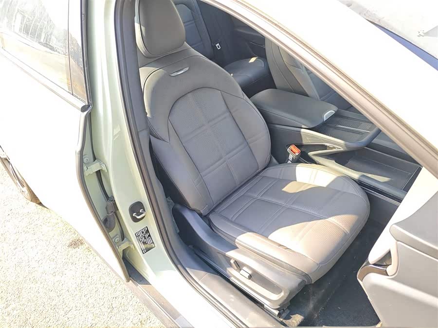 HongQi EH7 2024 #26 HongQi EH7 2024 car image #26