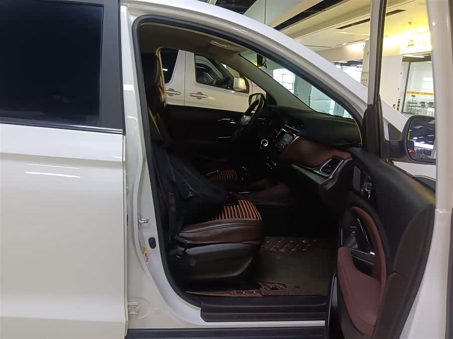 Changan Linmax 2018 image de voiture #26