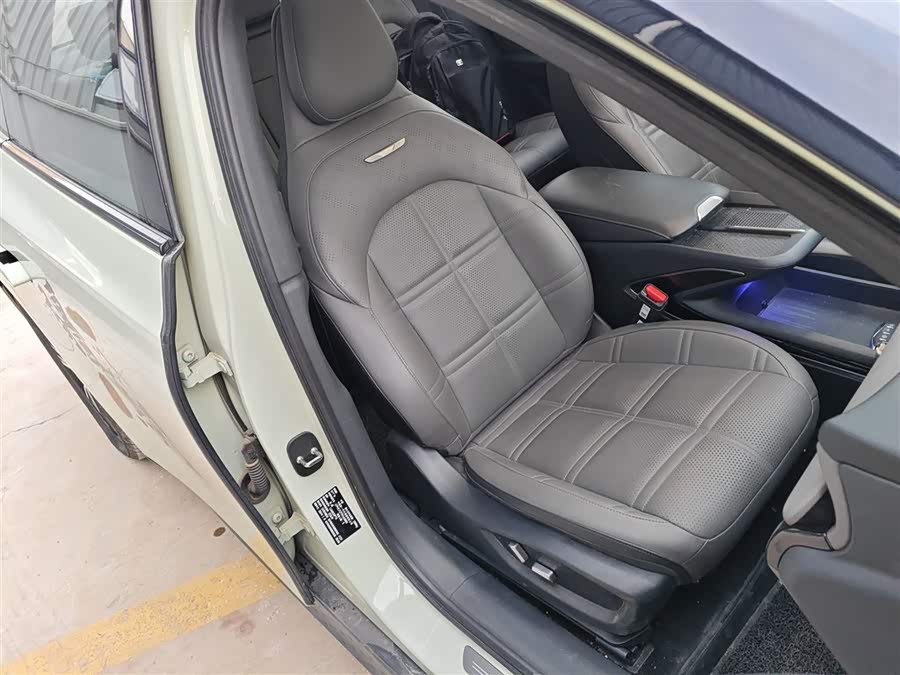 HongQi EH7 2024 car image #26