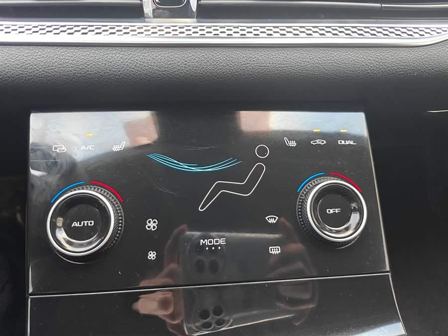 2022 car image #26
