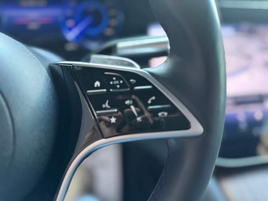 Mercedes-Benz EQS SUV 2023 car image #26