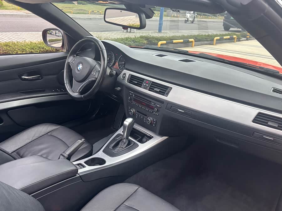 BMW 3 Series (Imported) 2011 car image #26