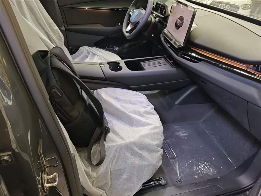 Volkswagen ID.UNYX 06 2025 image de voiture #26