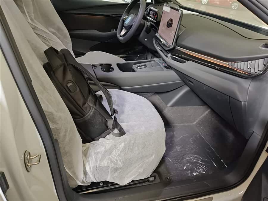 Volkswagen ID.UNYX 06 2025 image de voiture #26