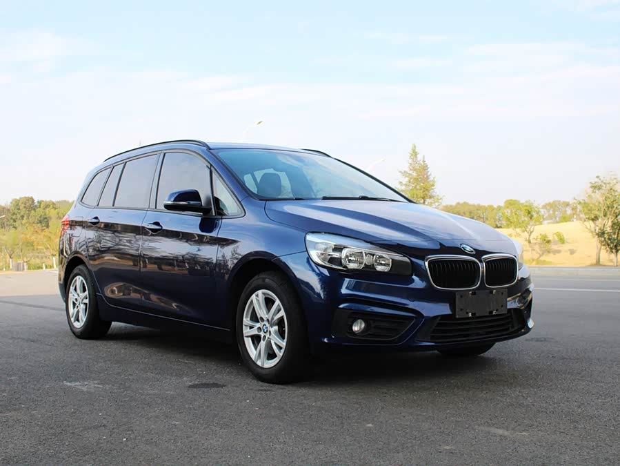 BMW 2 Series Gran Tourer 2017 صورة سيارة #26