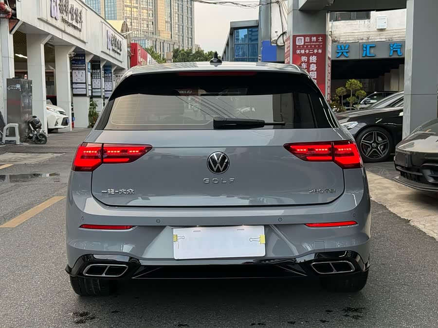 Volkswagen Golf 2022 car image #26