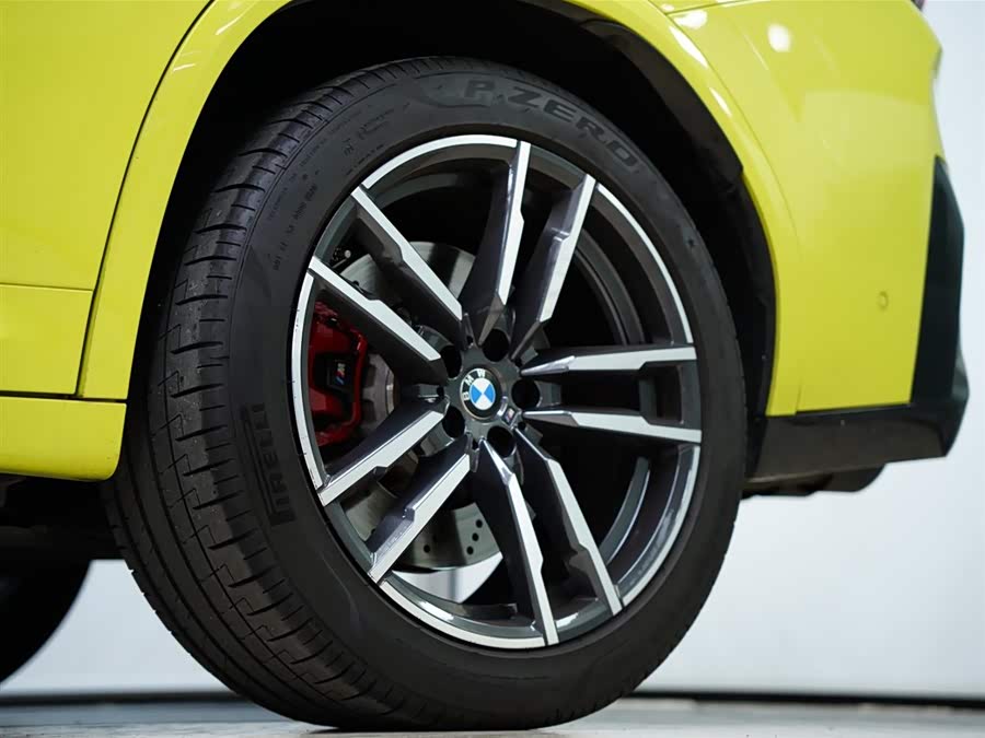 BMW X4 M 2022 immagine di auto #26