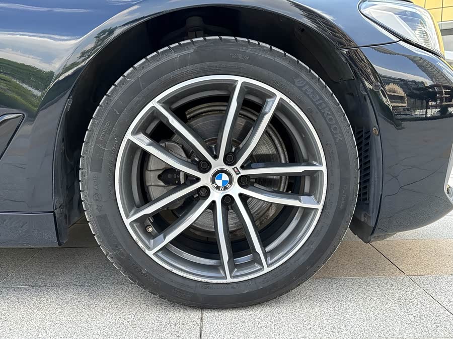 BMW 5 Series (Imported) 2021 car image #26