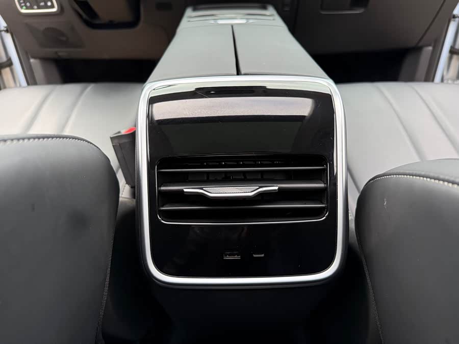 Chery Exploration 06 C-DM 2024 #26 Chery Exploration 06 C-DM 2024 car image #26