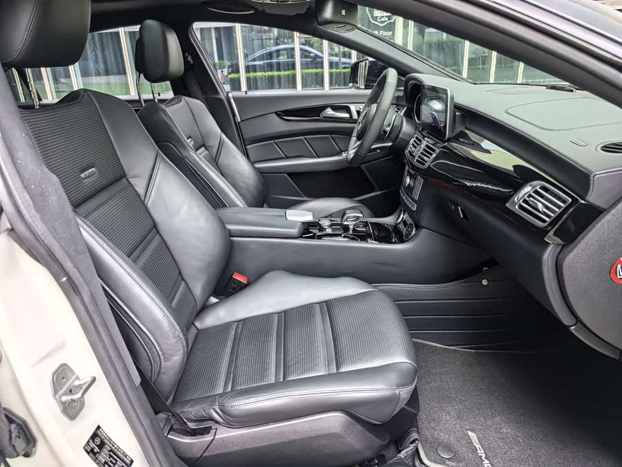 Mercedes-Benz CLS AMG 2017 car image #26