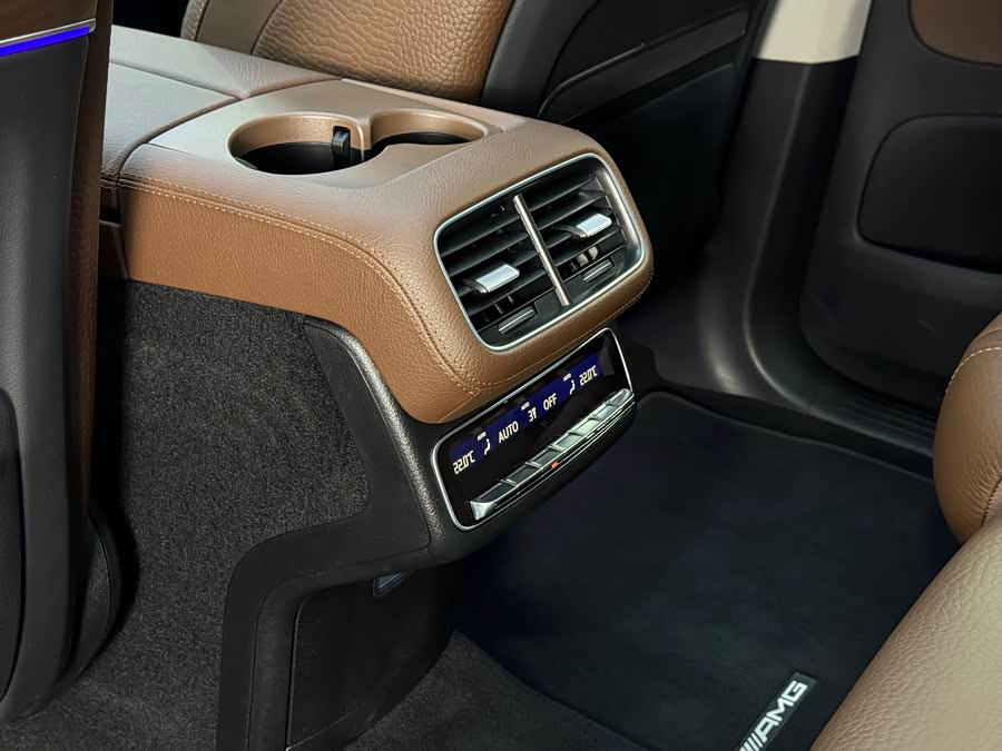 Mercedes-Benz GLS Class 2023 car image #26