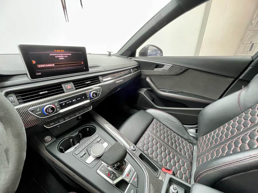 Audi RS 4 2019 immagine di auto #26