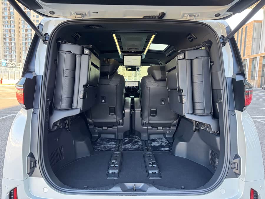 丰田 威尔法 2023 汽车图片 #26