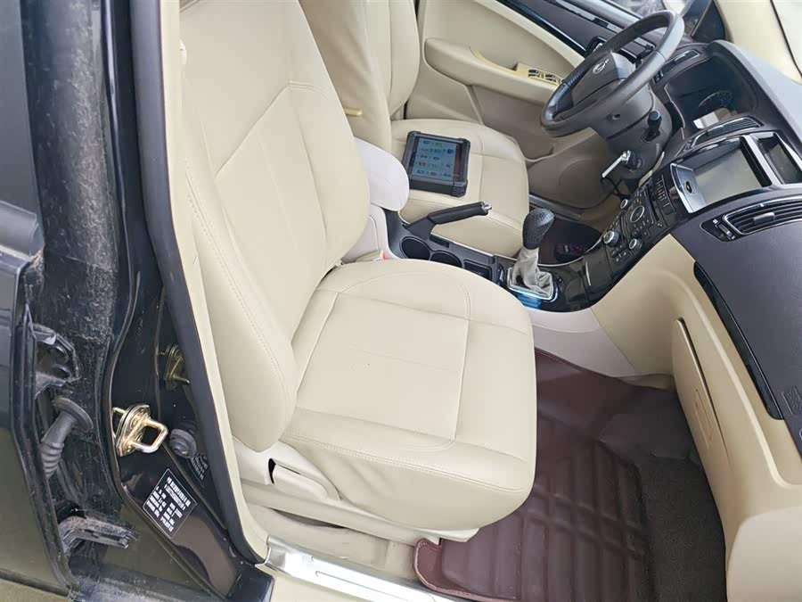 GEELY GC7 2014 #26 GEELY GC7 2014 car image #26