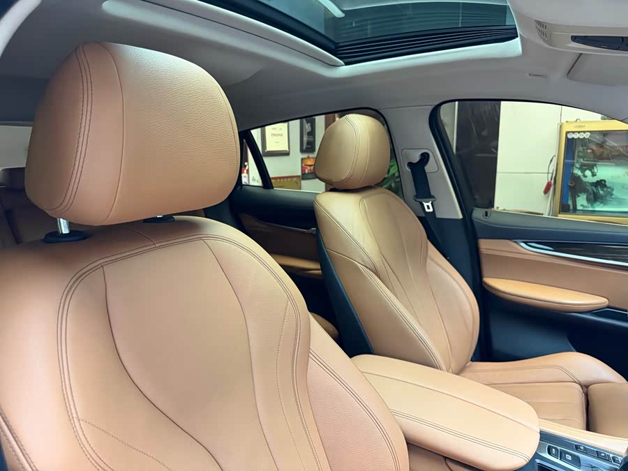 BMW X6 2016 car image #26