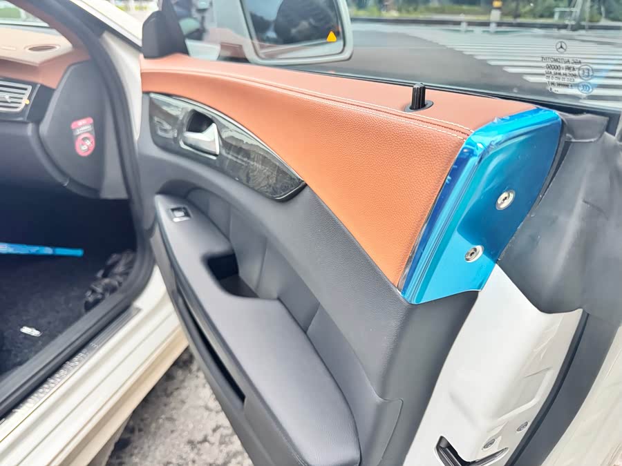 Mercedes-Benz CLS Class 2016 car image #26